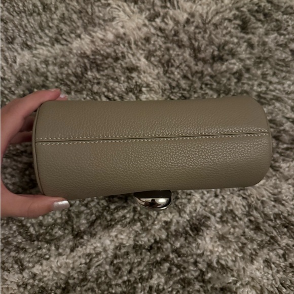 Gray Leather Shoulder Bag - Picture 5 of 6